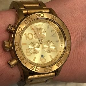 Women’s Nixon 42-20 Chrono Watch in Gold